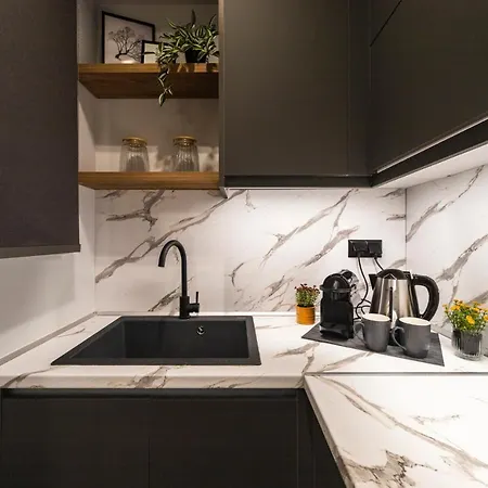 Ares Penthouse Lägenhet