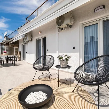 Ares Penthouse Apartment *