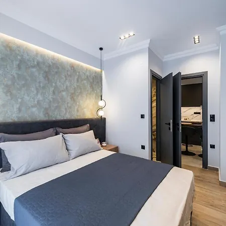 Ares Penthouse * 테살로니키